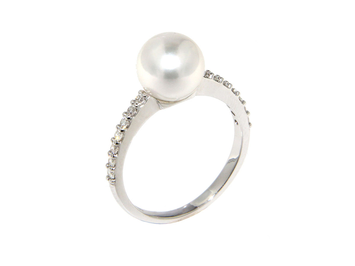 anello-oro-bianco-diamanti-perle-akoya-fiocchi-di-neve-ddonna-gioielli